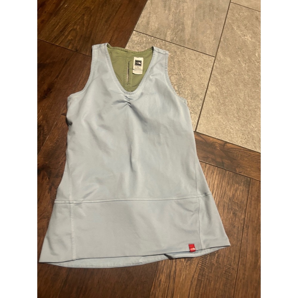 The North Face Womens Blue V-Neck Active Tank Top with Built-in Bra Medium